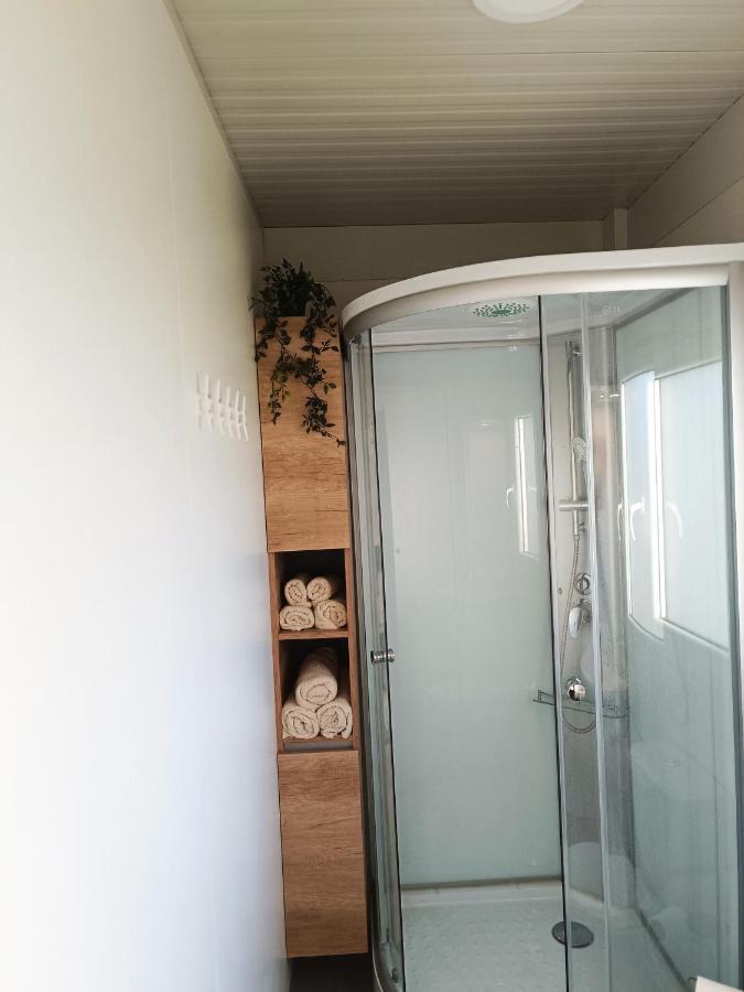 Mobile Home Vilmaris Pakostane Exterior photo